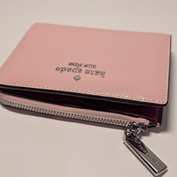 Kate Spade- Madison Small L-Zip Wallet - Picture 2 of 3